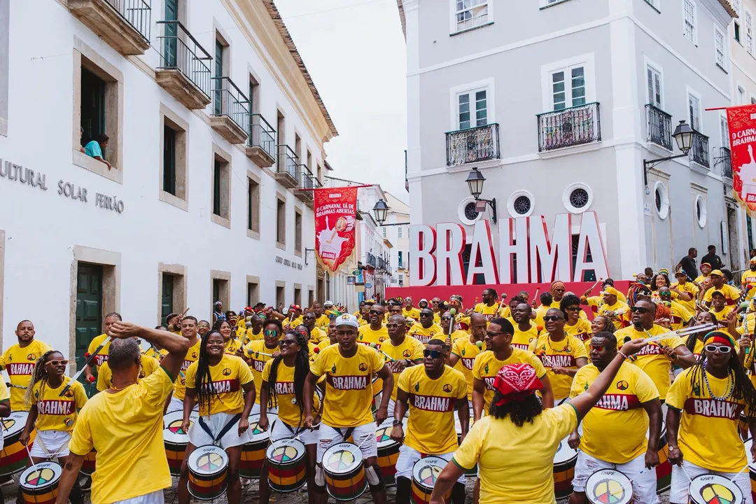 Cortejo da Brahma e do Olodum para Carlo Ancelotti