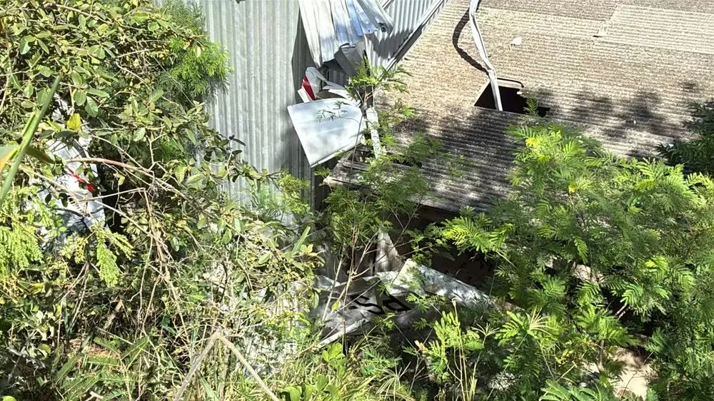 Defesa Civil de Guarapari também esteve no local para avaliar os danos estruturais