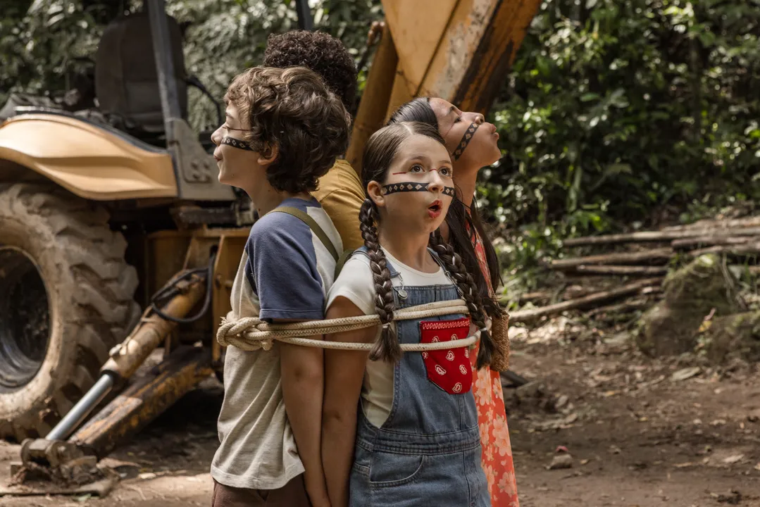 Filme leva a jovem exploradora Pilar para o coração da floresta amazônica