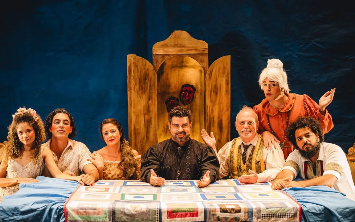 A peça terá três sessões