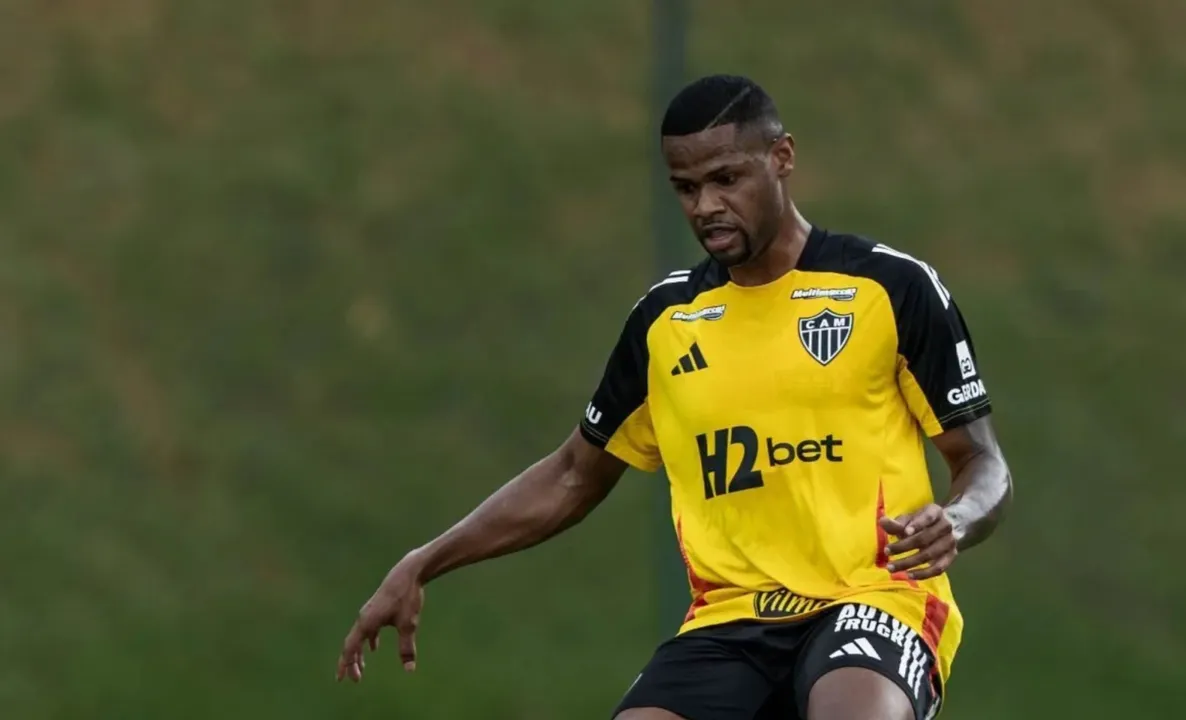 Junior Santos em campo pelo Atlético-MG