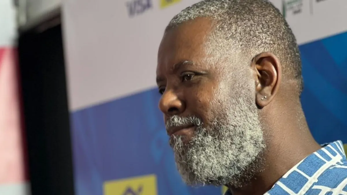 Cantor Péricles antes de se apresentar no Festival de Verão Salvador