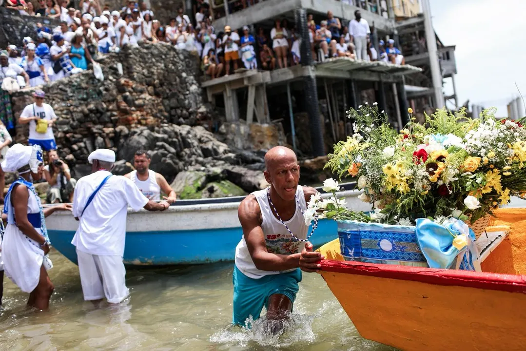13° presente ecológico da comunidade do Solar do Unhão a Iemanjá