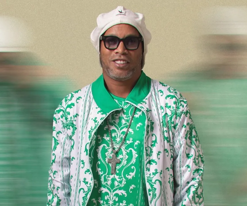 Ronaldinho Gaúcho vai ter vida e carreira contada em série