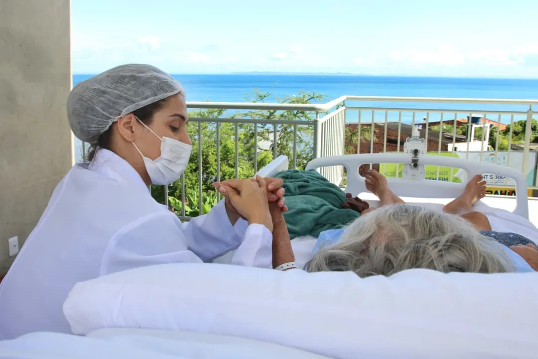 Pacientes terminais recebem tratamento humanizado no hospital Mont Serrat, pioneiro no Brasil em cuidados paliativos
