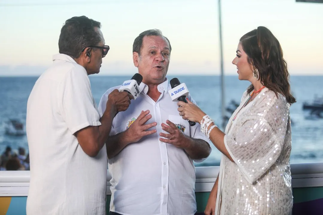 Maurício Bacelar durante entrevista