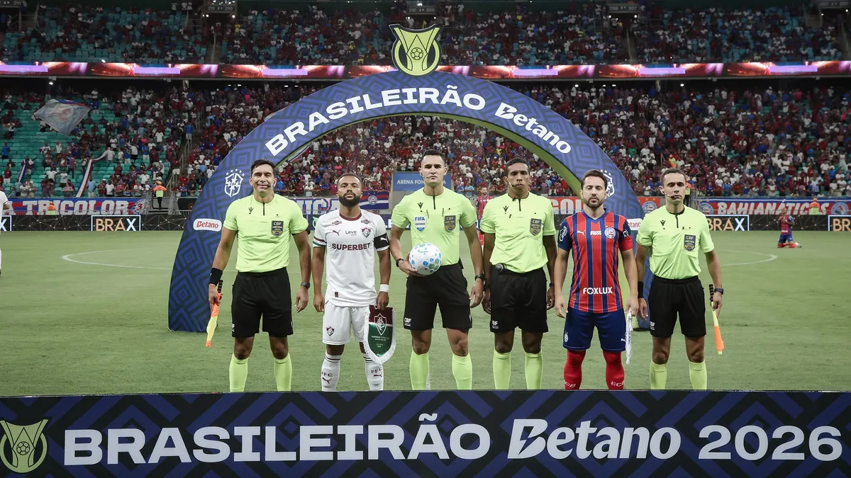 Matheus Delgado Candançan apitou o jogo entre Bahia e Fluminense pelo Brasileirão