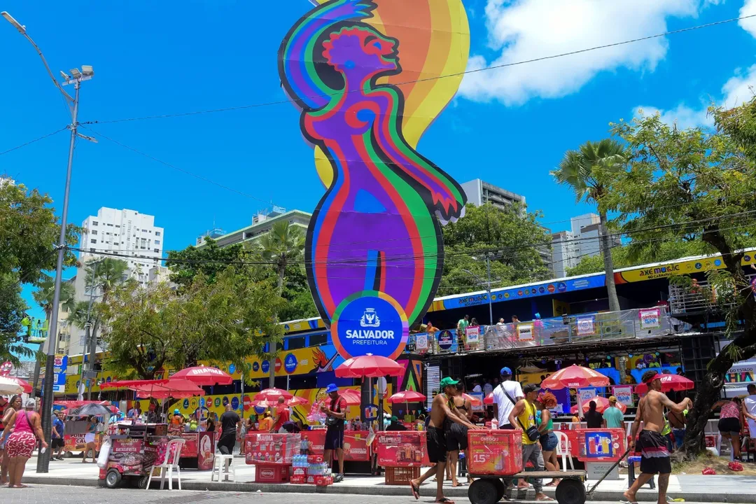 Imagem ilustrativa da imagem Vai vender no Carnaval? Prefeitura realiza curso obrigatório para ambulantes