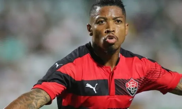 Marinho pelo Vitória