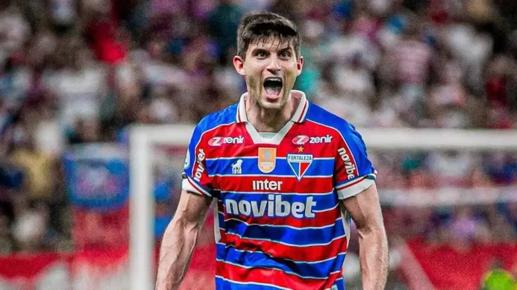 O zagueiro Benjamín Kuscevic, do Fortaleza