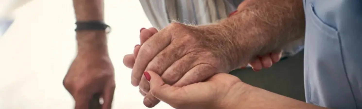 Idosos tem direito a descontos na energia elétrica