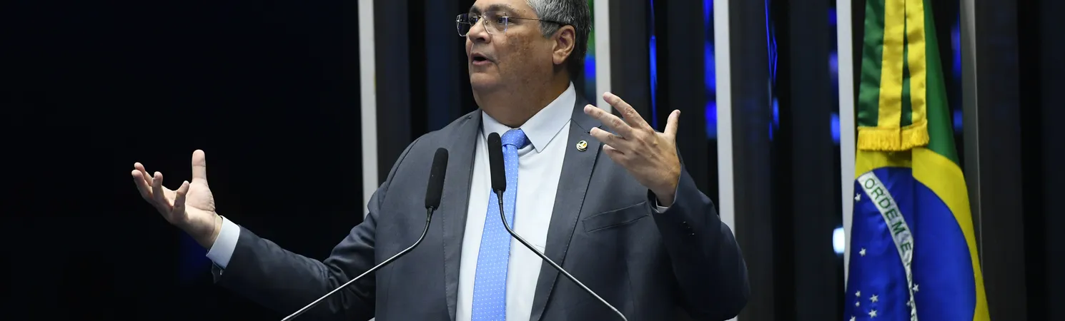 Ministro Flávio Dino durante julgamento no STF