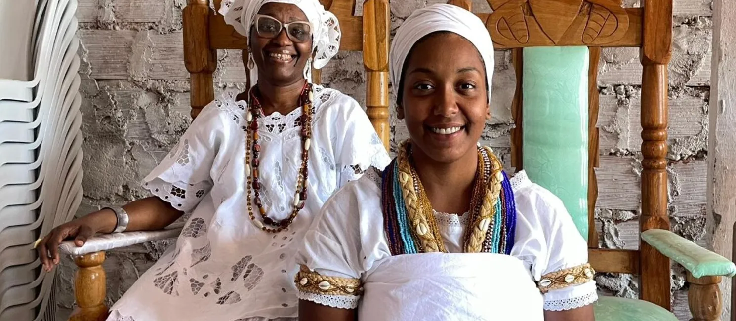 Mãe Veca de Oyá e Dofonitinha de Oxum