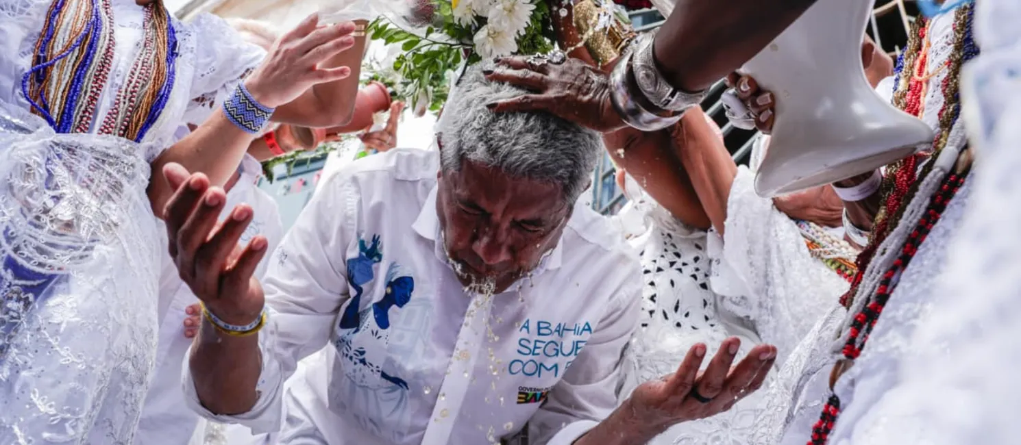 Jerônimo Rodrigues na chegada do cortejo no Bonfim