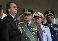 Preso, Bolsonaro pode perder posto de capitão do Exército imagem