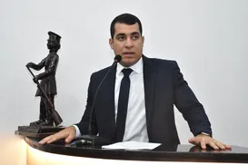 Câmara de Feira empossa novo vereador: - Imagem