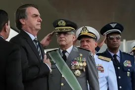 Preso, Bolsonaro pode perder posto de capitão do Exército - Imagem