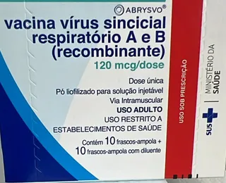 Feira inicia vacinação contra vírus respiratório para gestantes