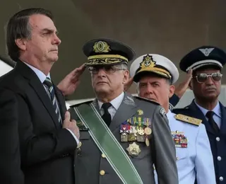 Preso, Bolsonaro pode perder posto de capitão do Exército