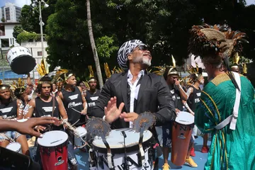 Carlinhos Brown e outros artistas: veja quanto vão faturar no Carnaval
