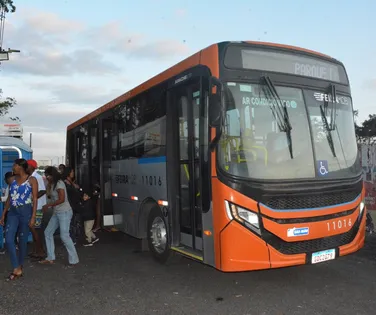 Tarifa de ônibus em Feira pode subir para até R$ 5,90 - Imagem