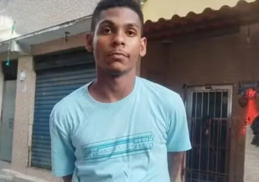 Advogada Poliane França Gomes