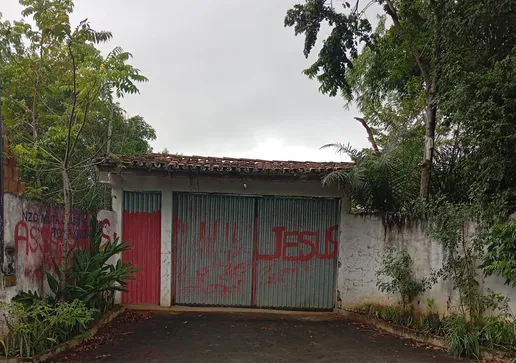Momento que a confusão aconteceu dentro da igreja