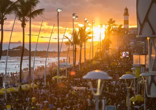 Interdição ocorre às vésperas do Carnaval em um dos pontos mais valorizados de Salvador