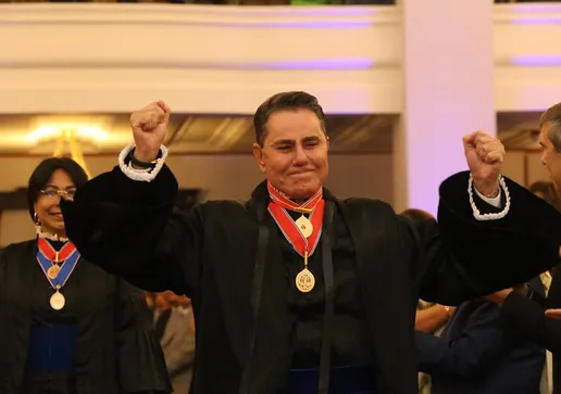 Novo presidente do TJ-BA emocionado após sua posse