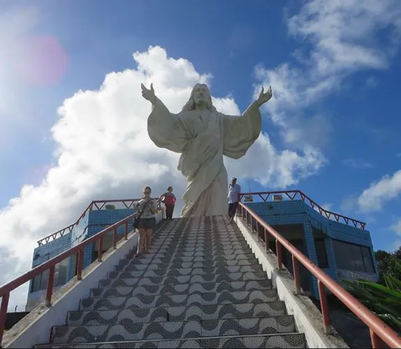 Cristo de Nazaré de 15 metros
