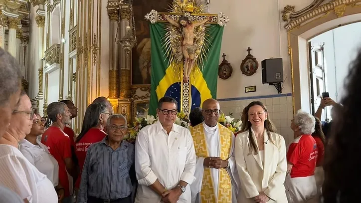Presidente da ACB, Isabela Suarez, na Igreja do Bonfim