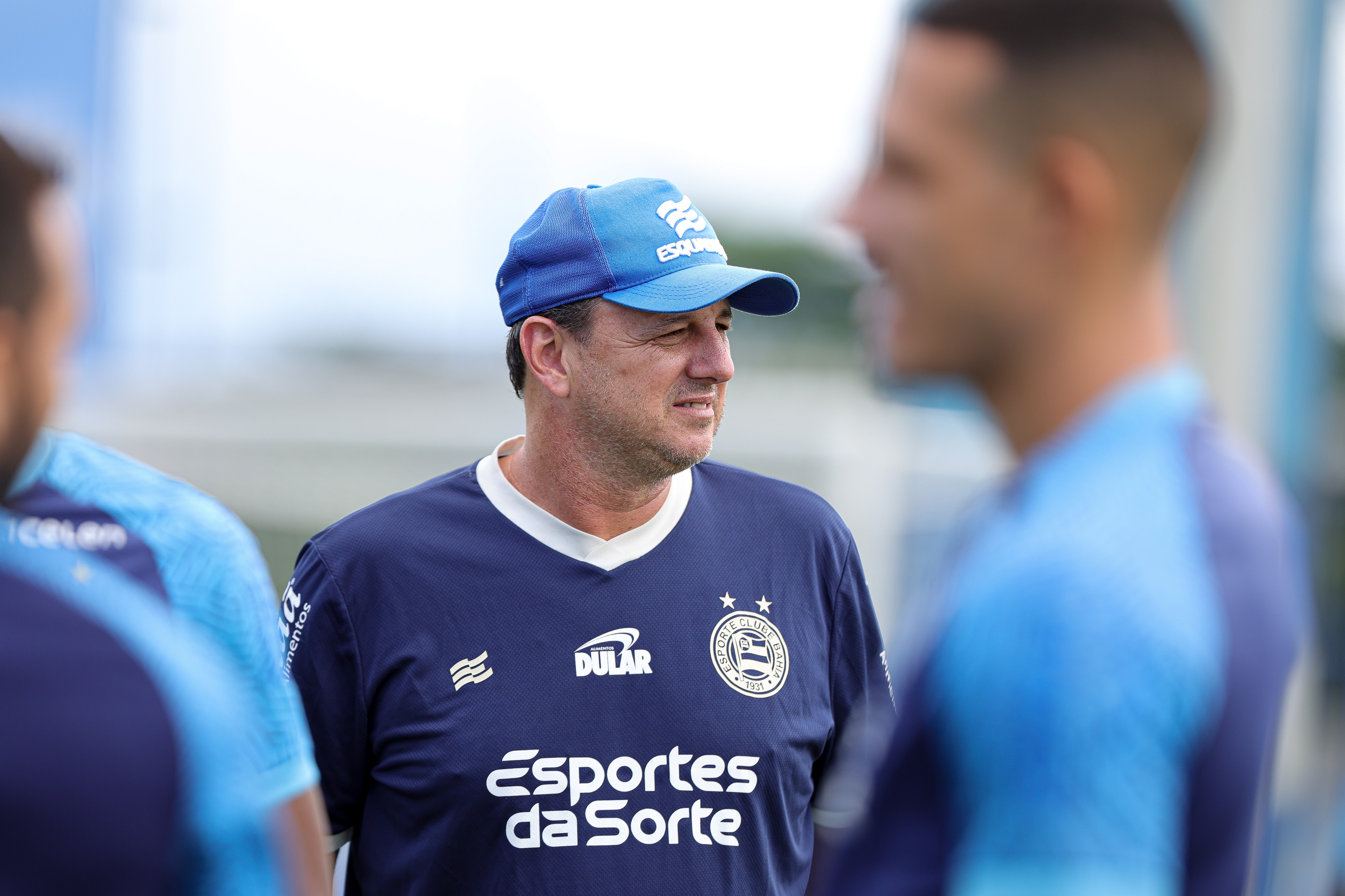 "Não é impossível sonhar": Ceni avalia títulos nacionais para o Bahia em 2026