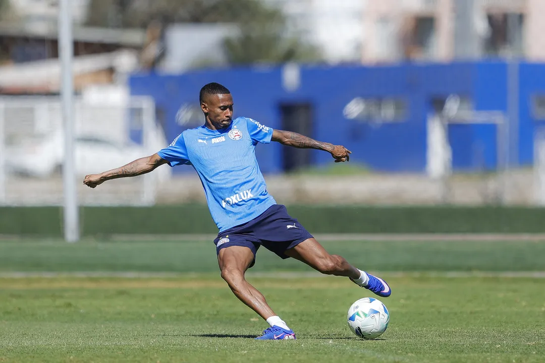Ademir durante treino