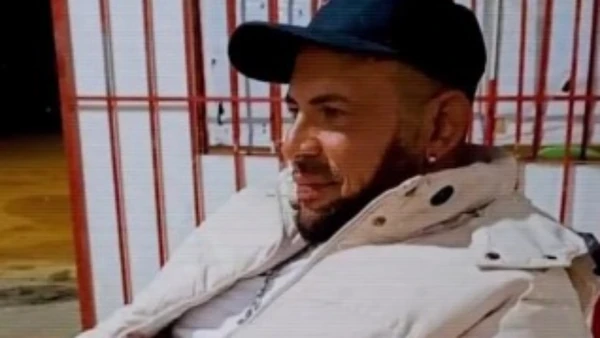 Imagem ilustrativa da imagem Adolescente mata pai com golpes de machado na Bahia