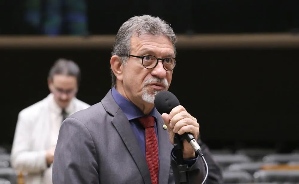 Deputado federal Afonso Florence (PT-BA)