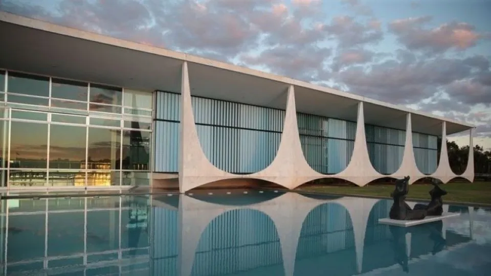 Espelho d'água do Palácio do Alvorada