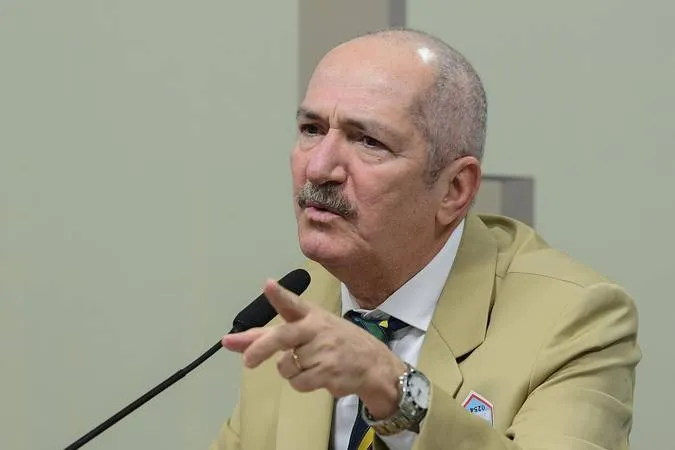 Aldo Rebelo era pré-candidato à Presidência da República pelo DC.
