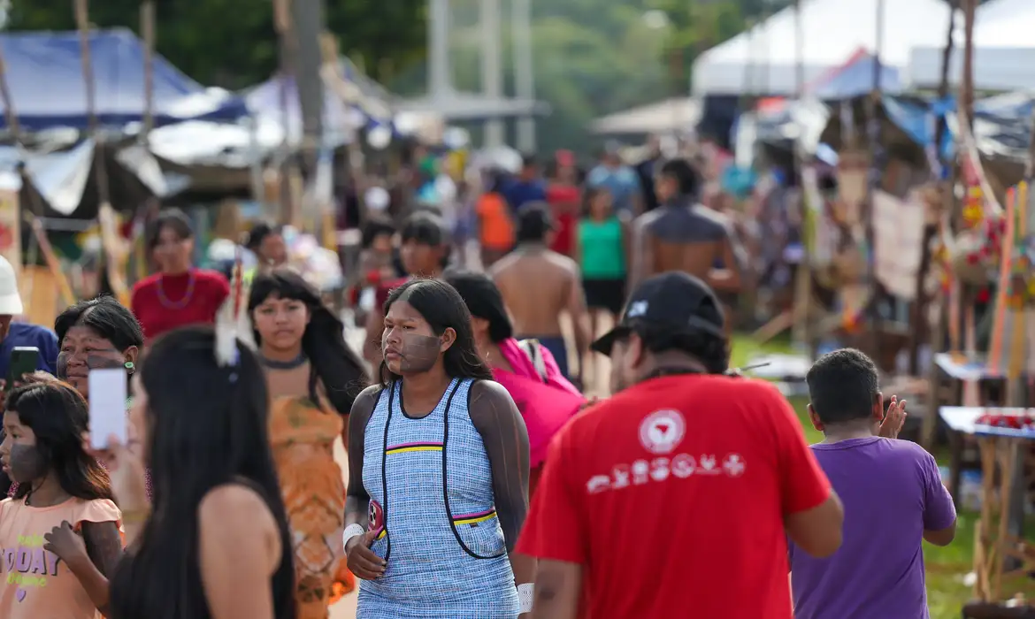 Indígenas chegaram a Brasília e montaram acampamento nesse domingo