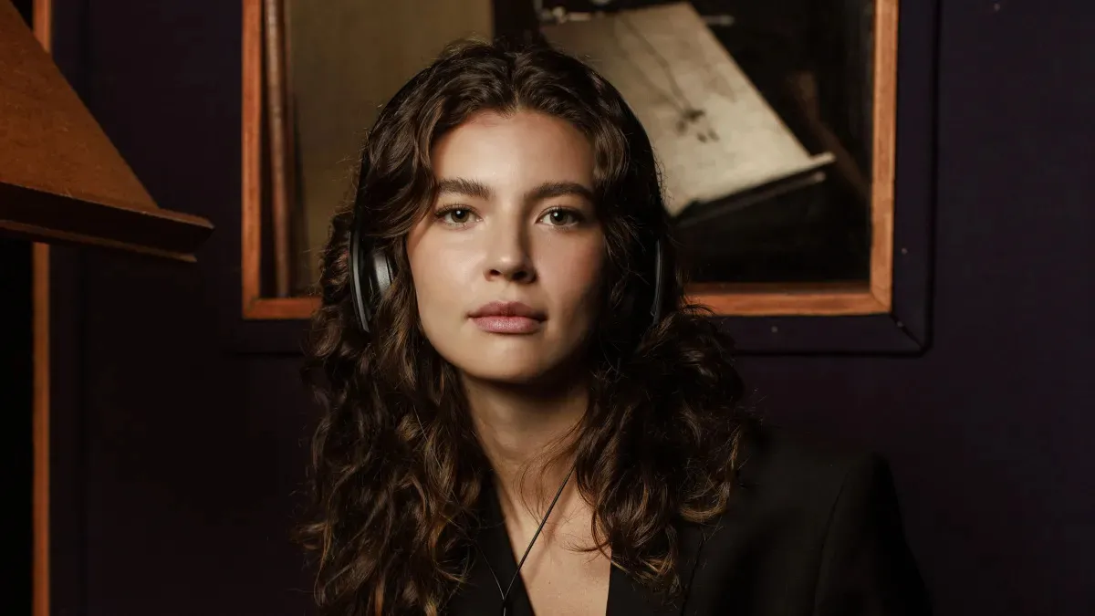 Atriz Alanis Guillen