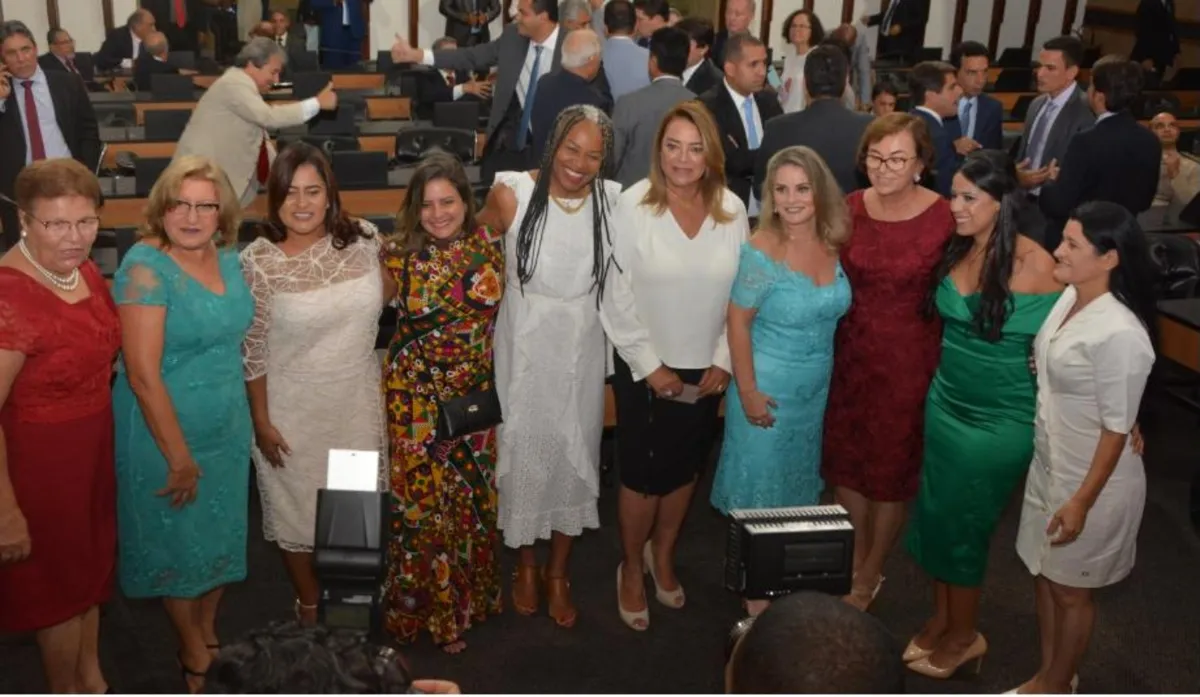 Mesmo ampliando sua presença nos espaços de poder, mulheres na Bahia ainda não conseguiram se eleger governadoras; foram 7 tentativas