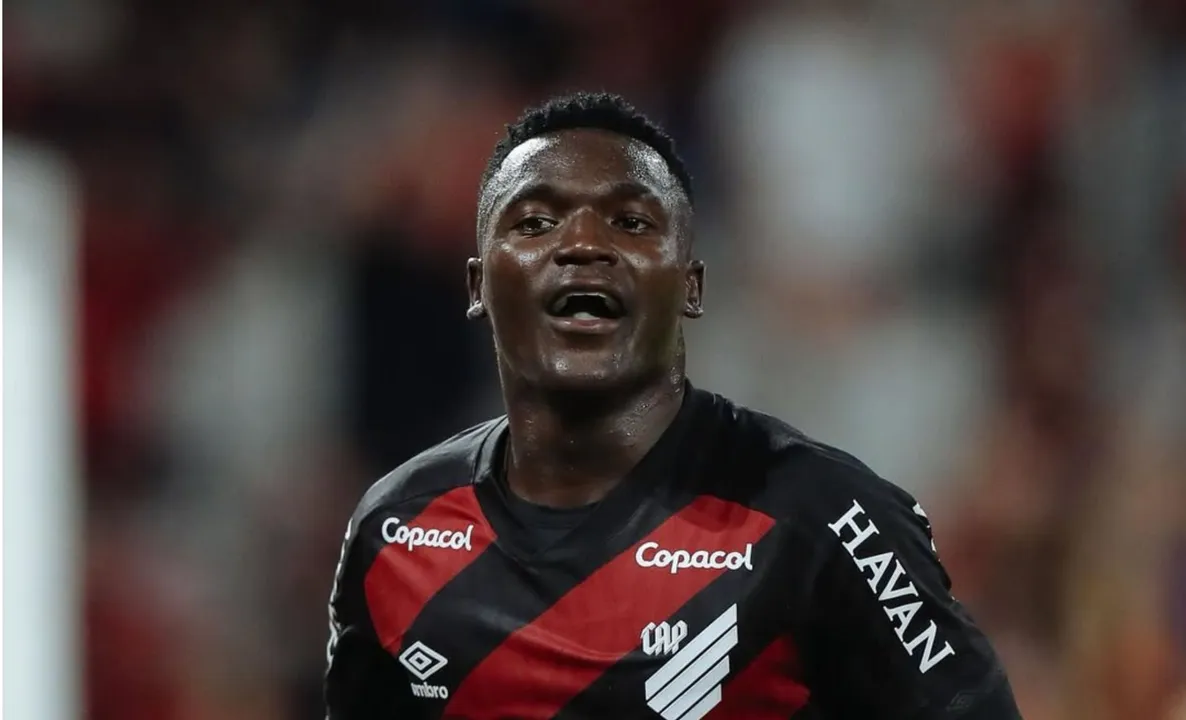 Kevin Viveros, atacante do Athletico