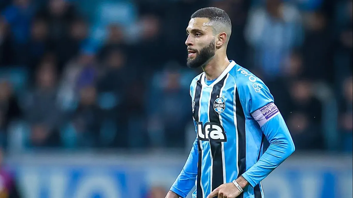 Wagner Leonardo em ação pelo Grêmio