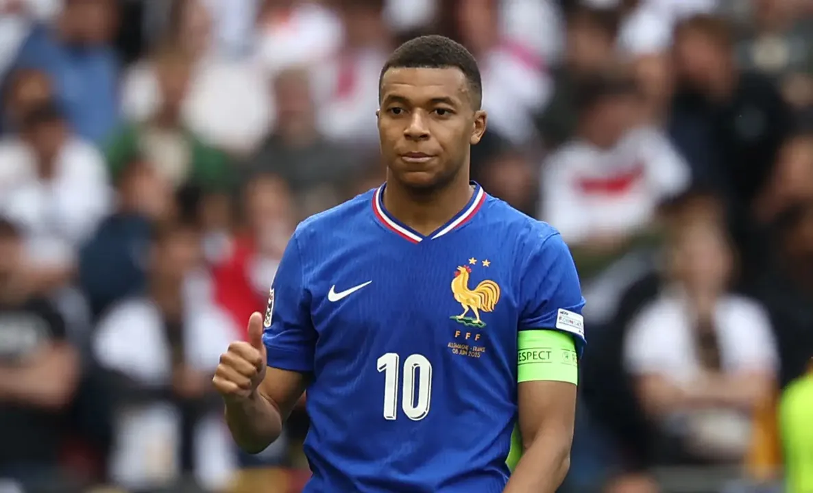 Kyllian Mbappé será titular da França contra o Brasil