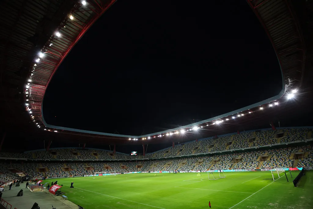 Guia dos jogos de hoje: sábado com futebol o dia todo