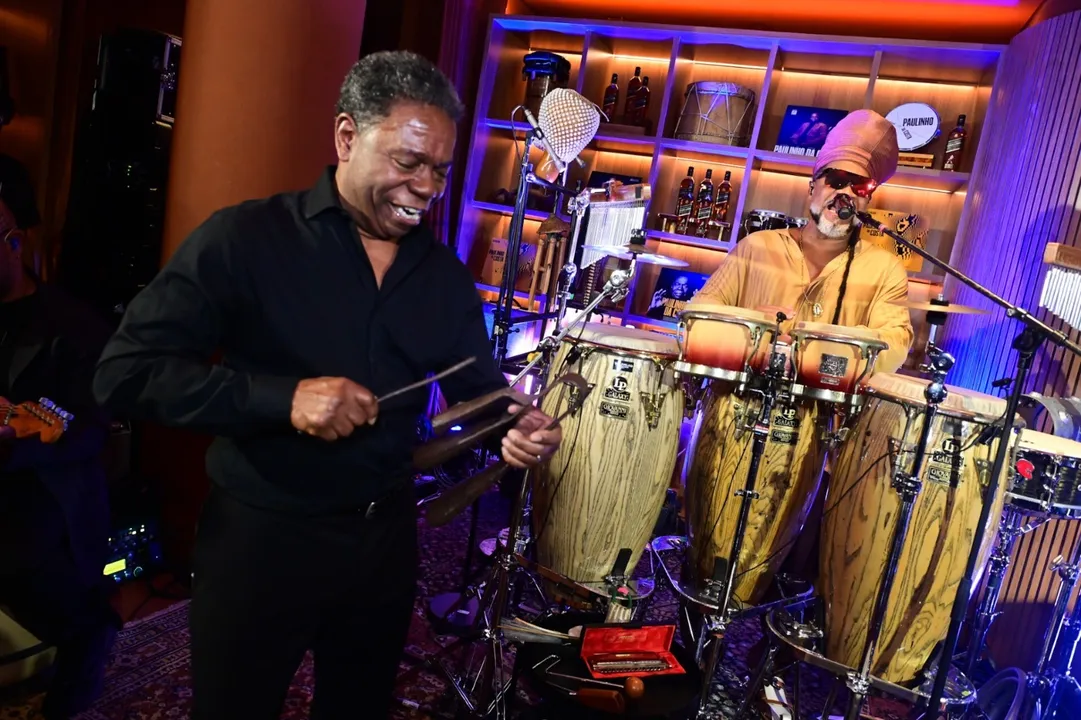 Filme revisita a carreira de um músico cuja presença marcou algumas das canções mais famosas do mundo