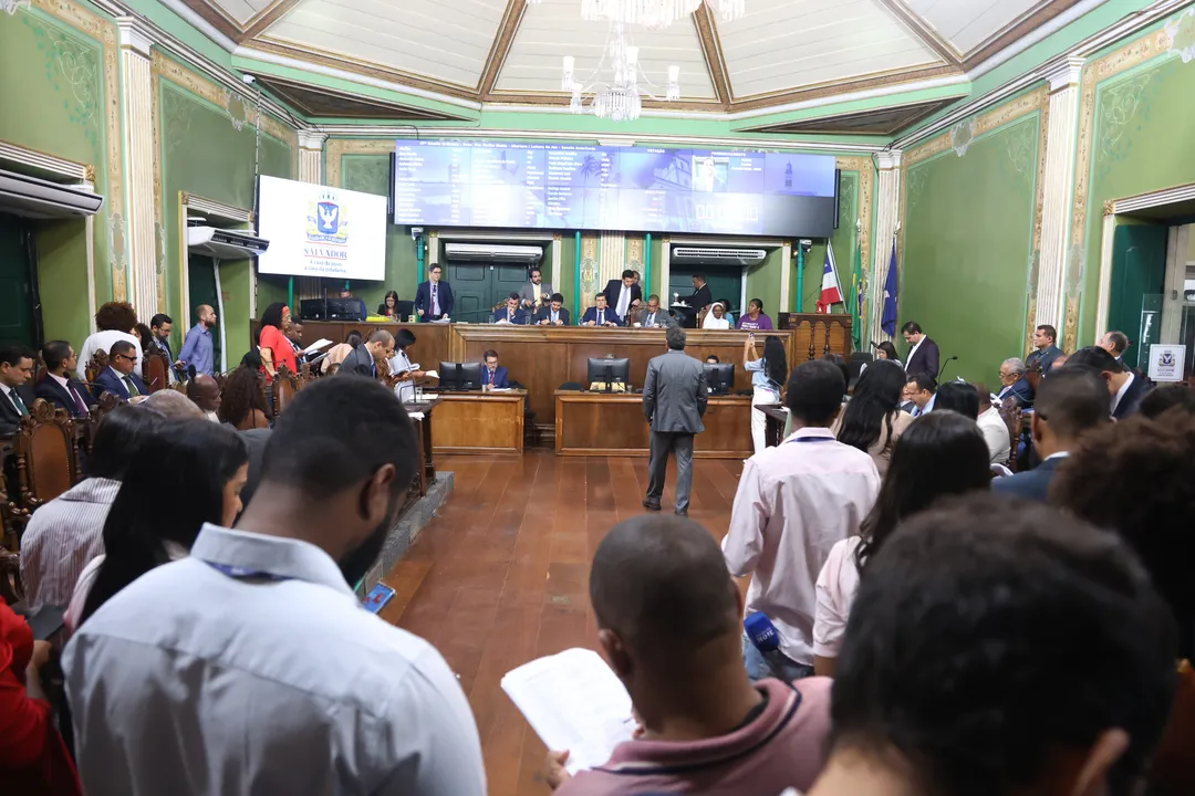 Sessão da Câmara desta quarta-feira, 13, apreciou 69 matérias.