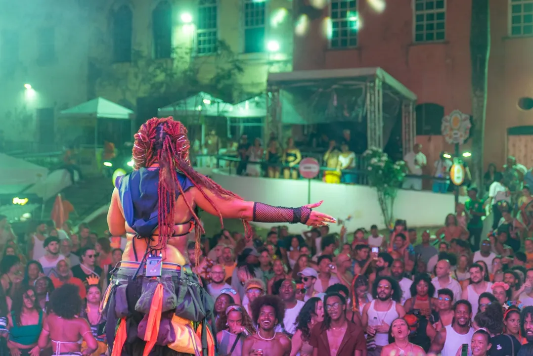 Iniciativa integra o calendário cultural do estado e viabiliza a programação carnavalesca no Pelourinho