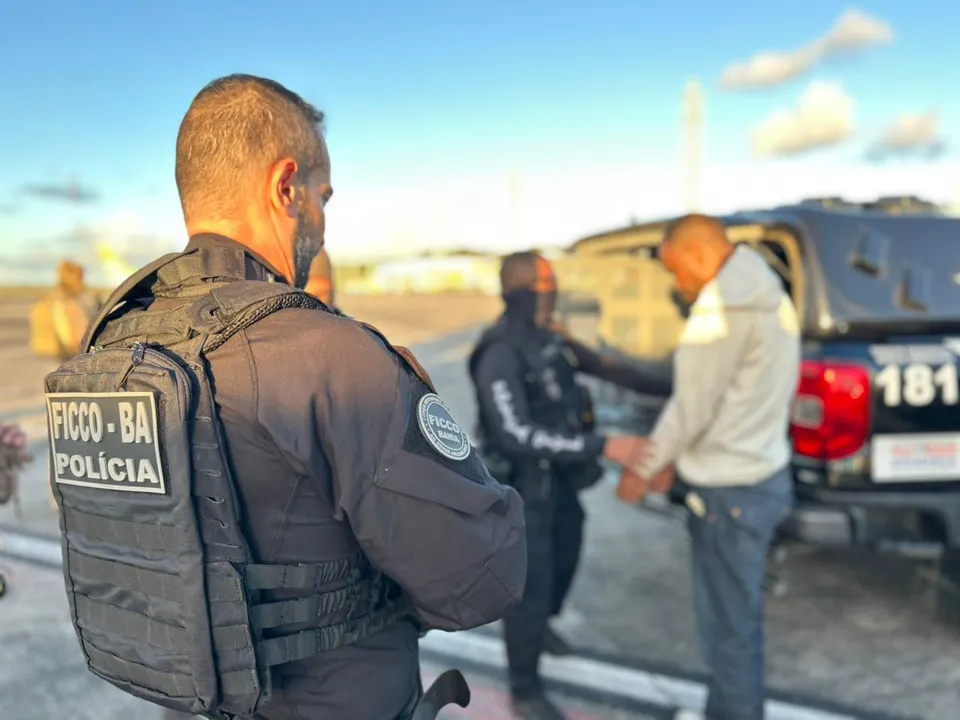 Dupla apontada como liderança de facção foi capturada na Bolívia