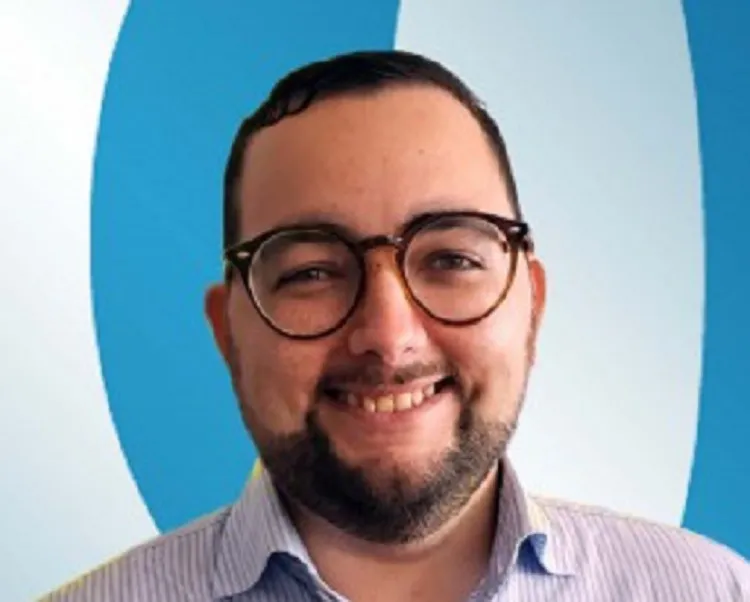 Claudio André de Souza é professor de Ciência Política, mestre e doutor pela UFBA