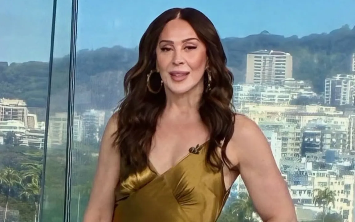 A atriz foi cercada pelos russos